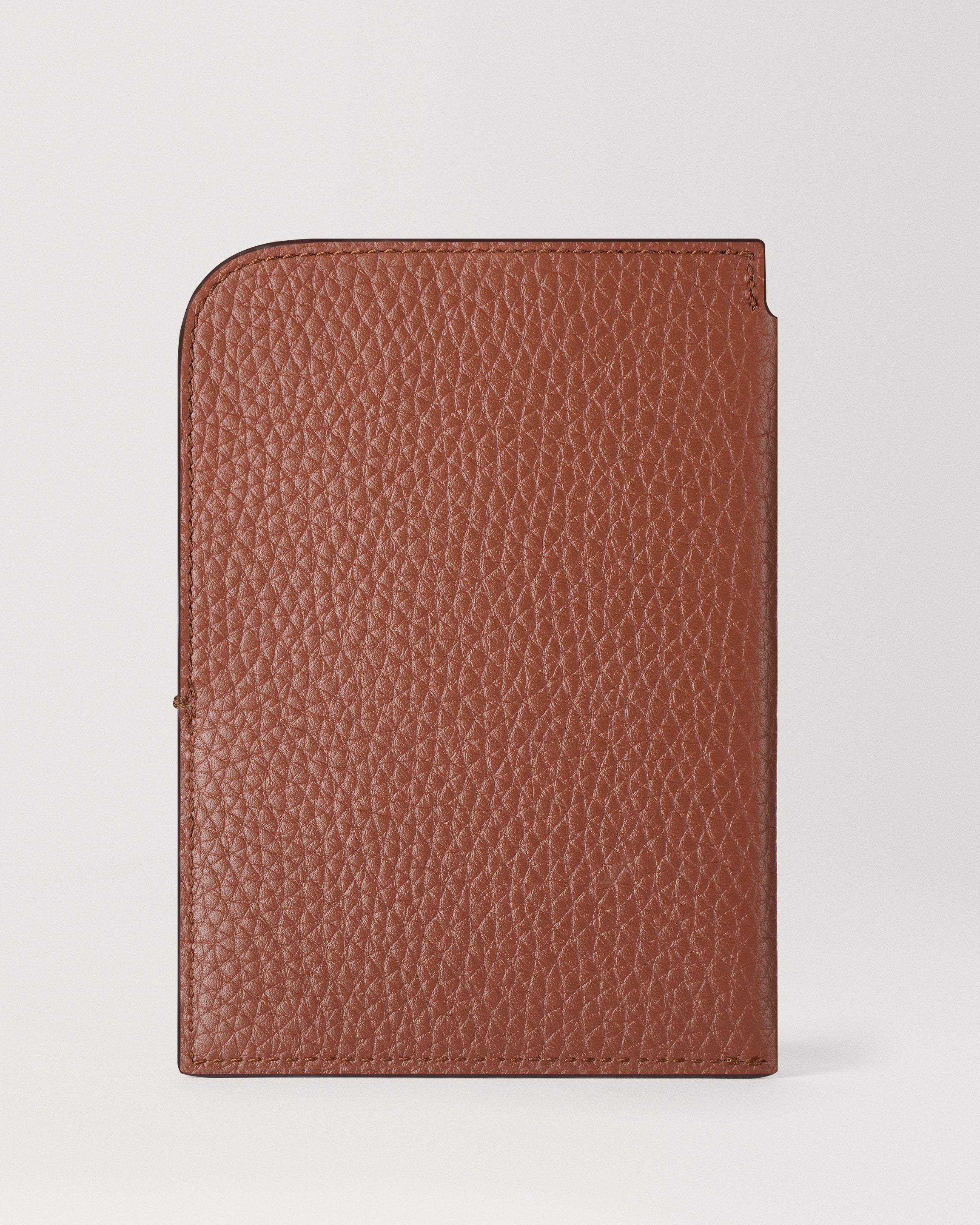 Clifton Passport Sleeve chestnut