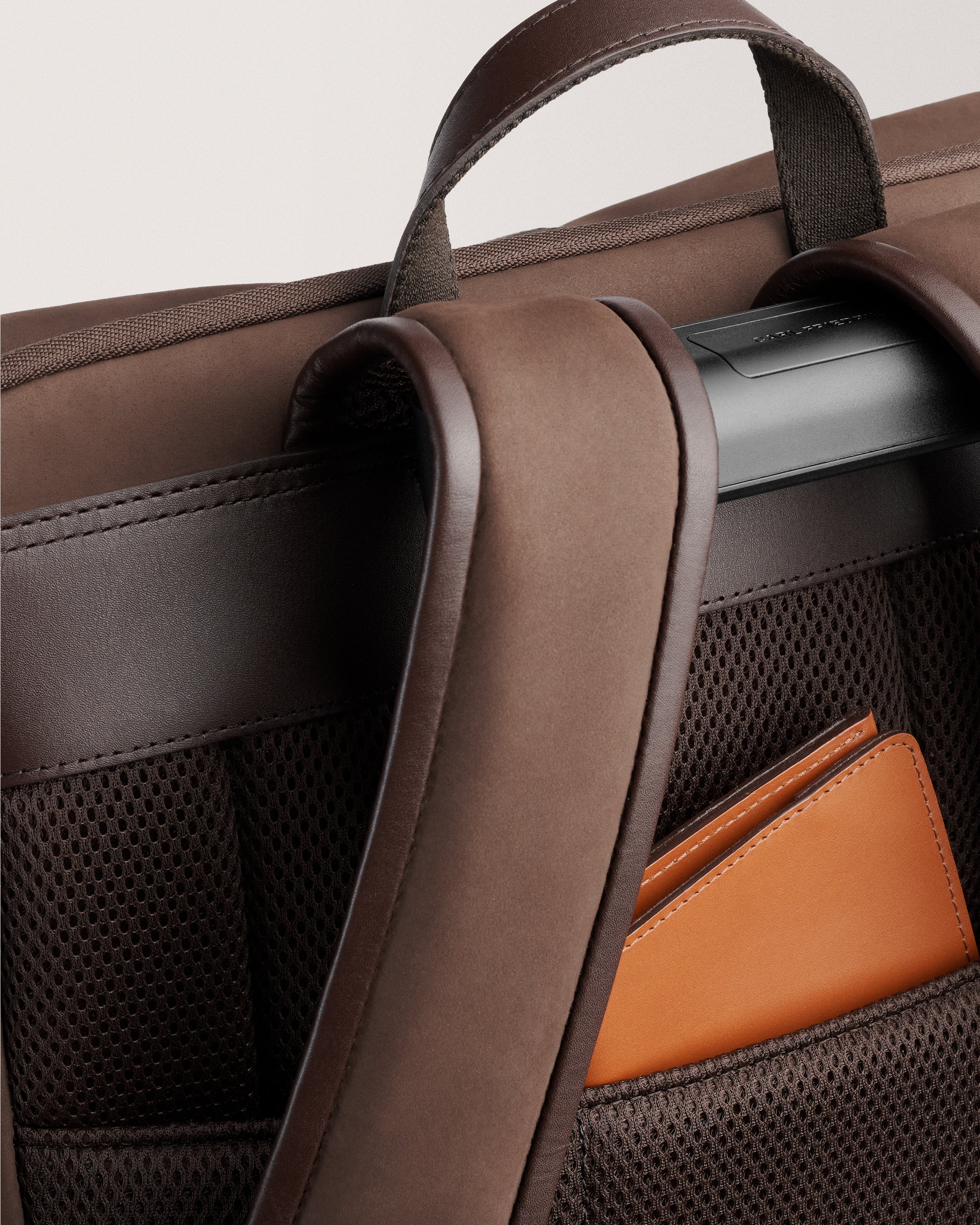 City-hopper Backpack chocolate