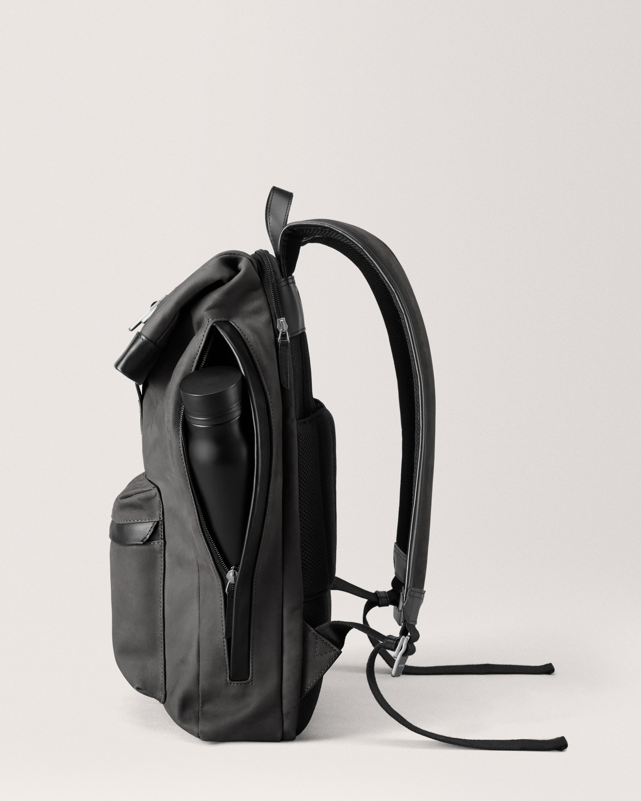 City-hopper Backpack - Return charcoal