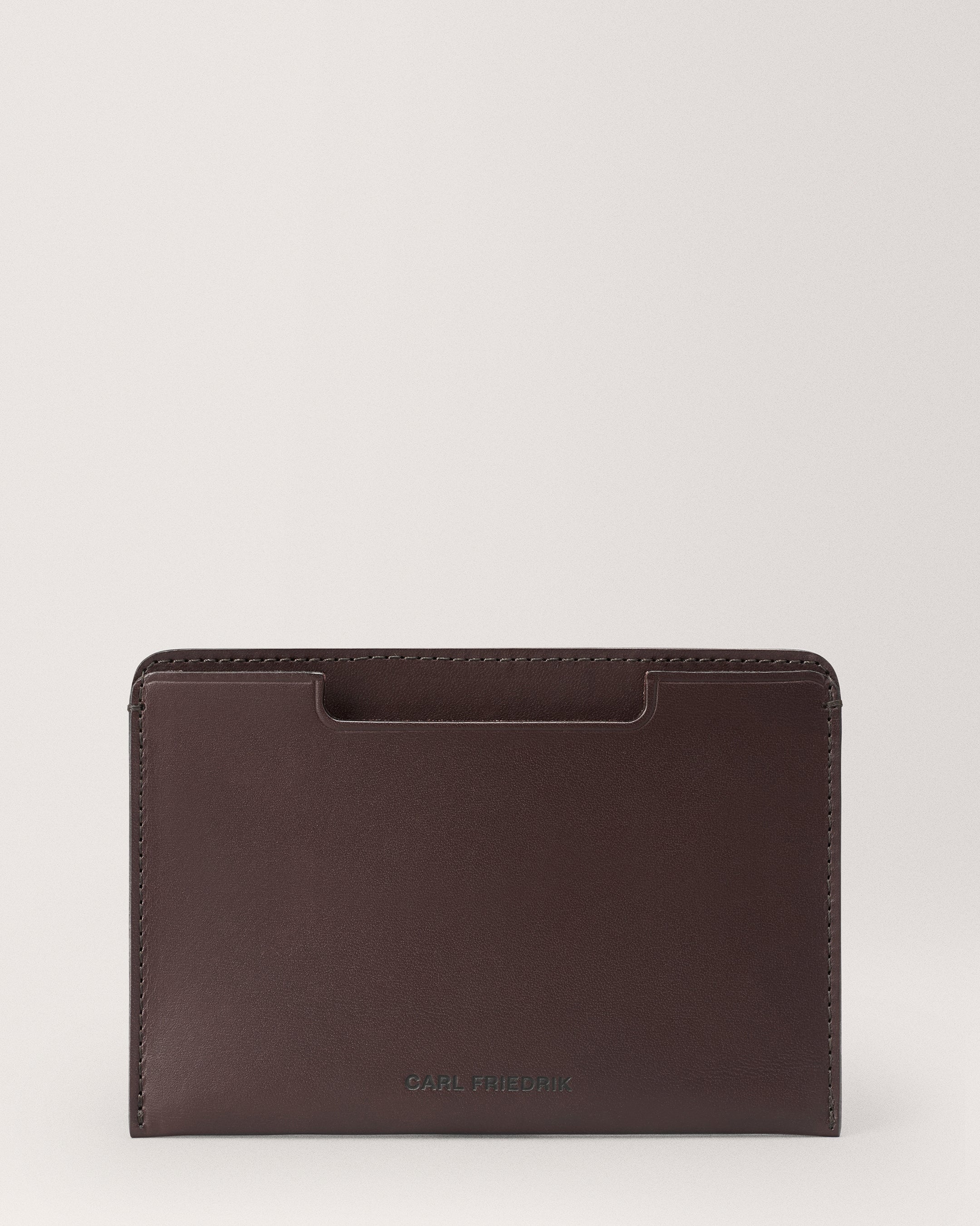 Easton Passport Sleeve chocolate