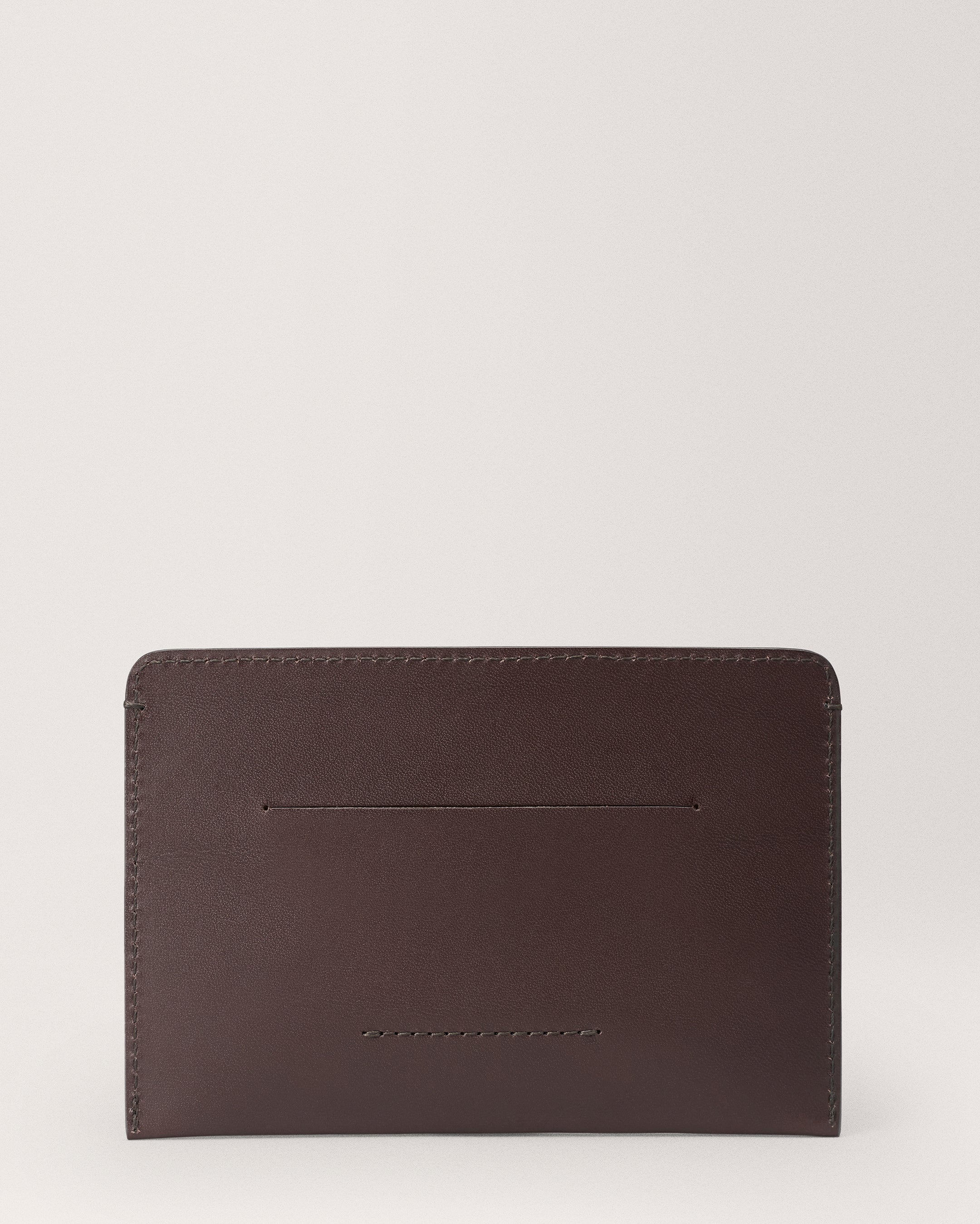 Easton Passport Sleeve chocolate