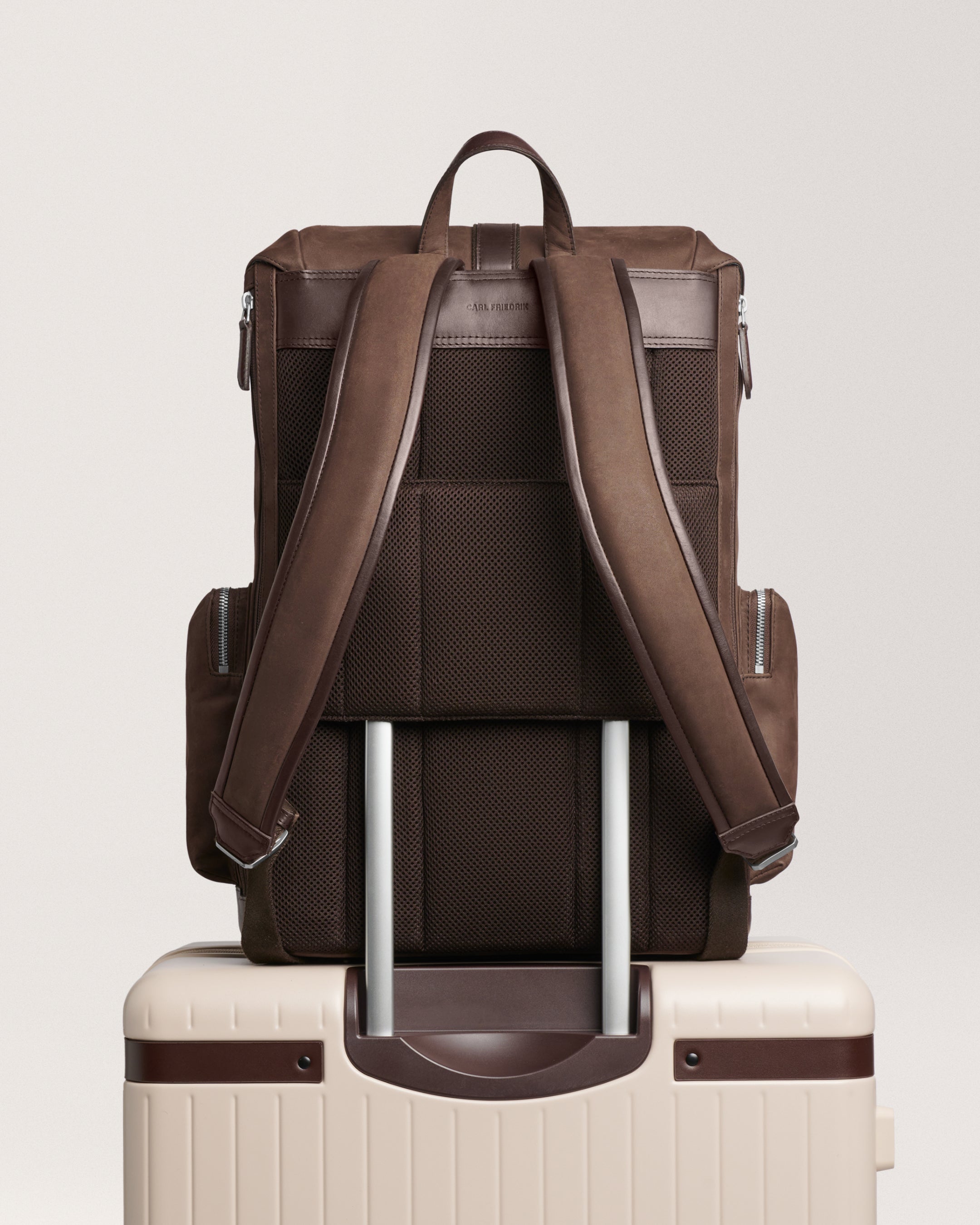Traverse Backpack chocolate