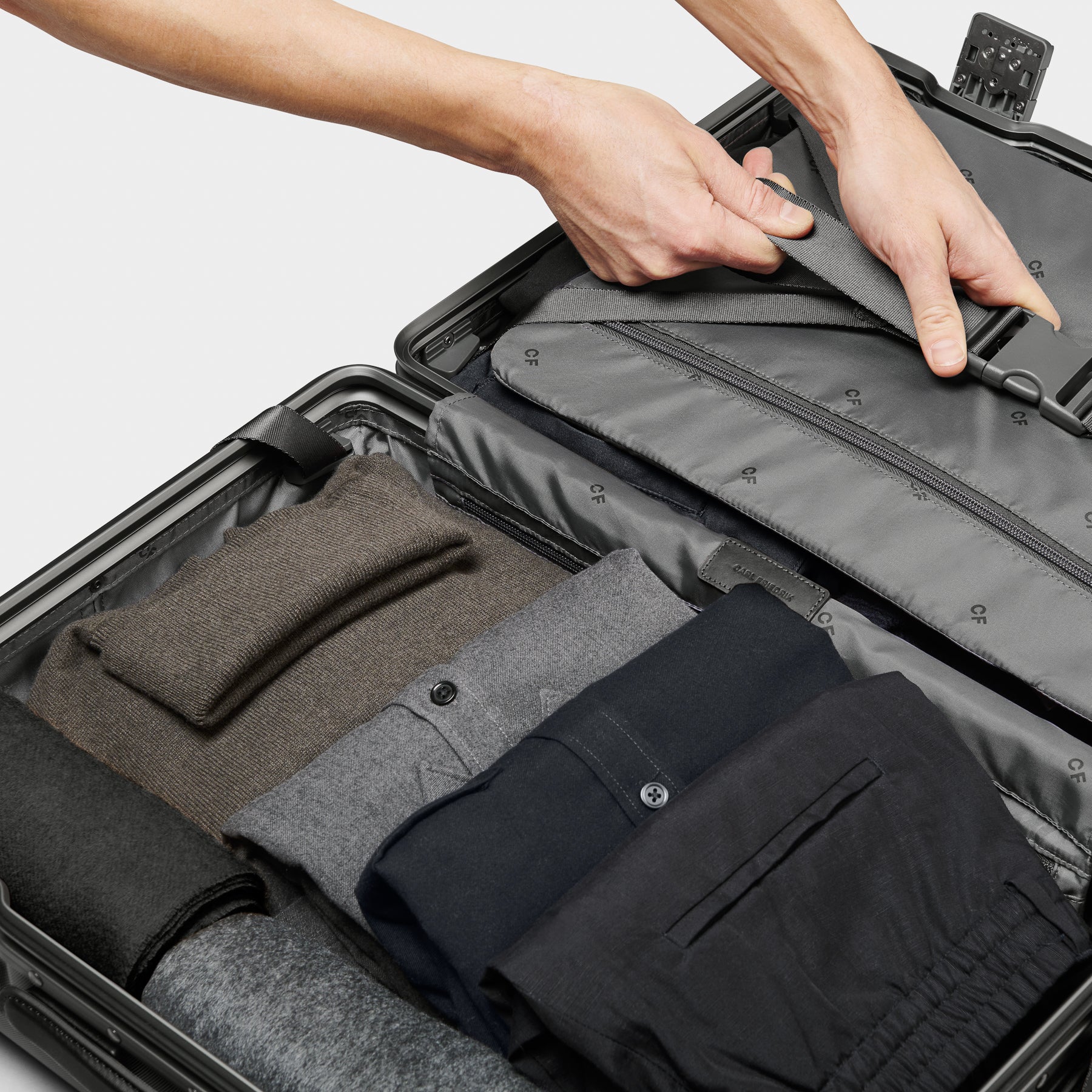 The Carry-on X - Return black