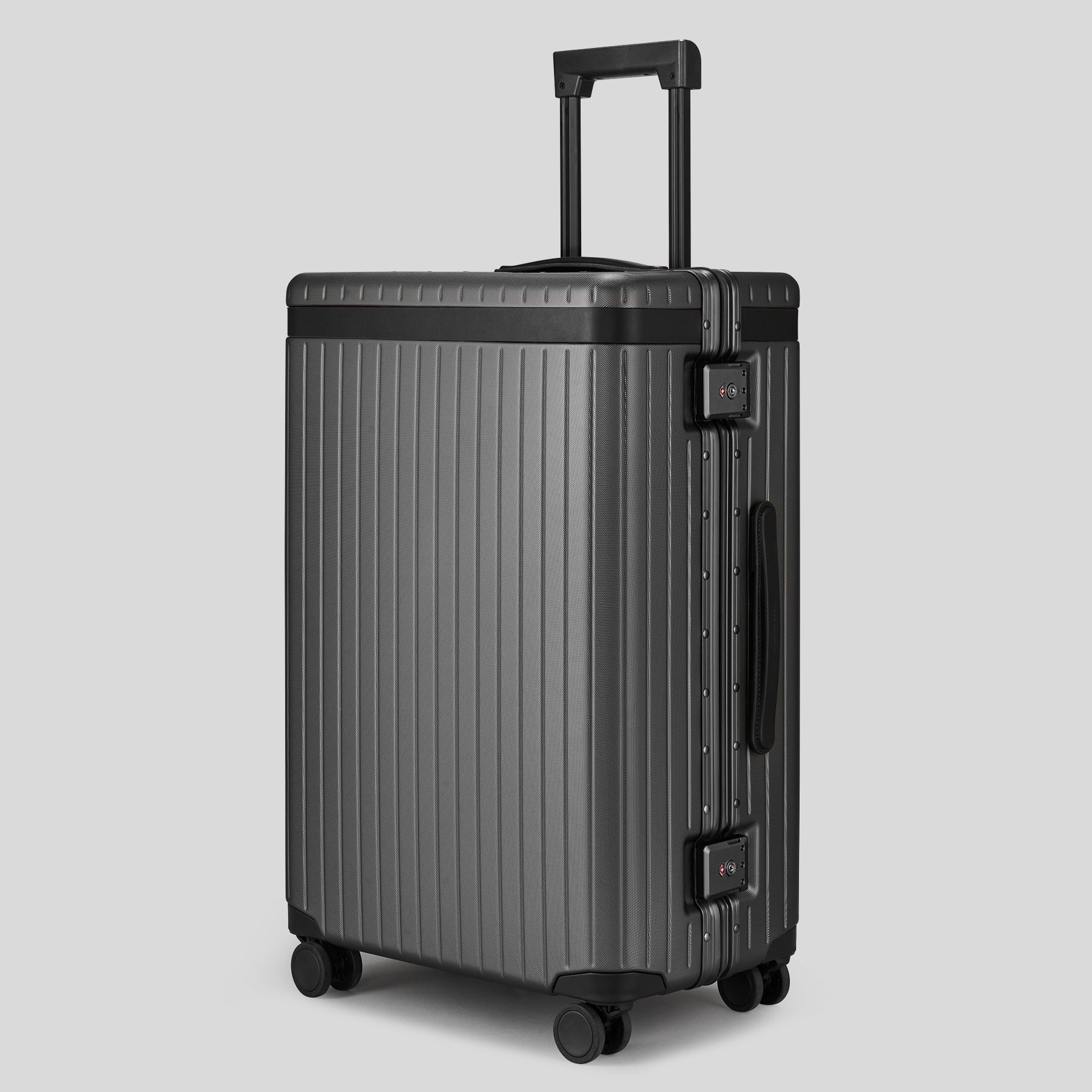 The Check-in - Return Large grey polycarbonate suitcase - Excellent Condition
