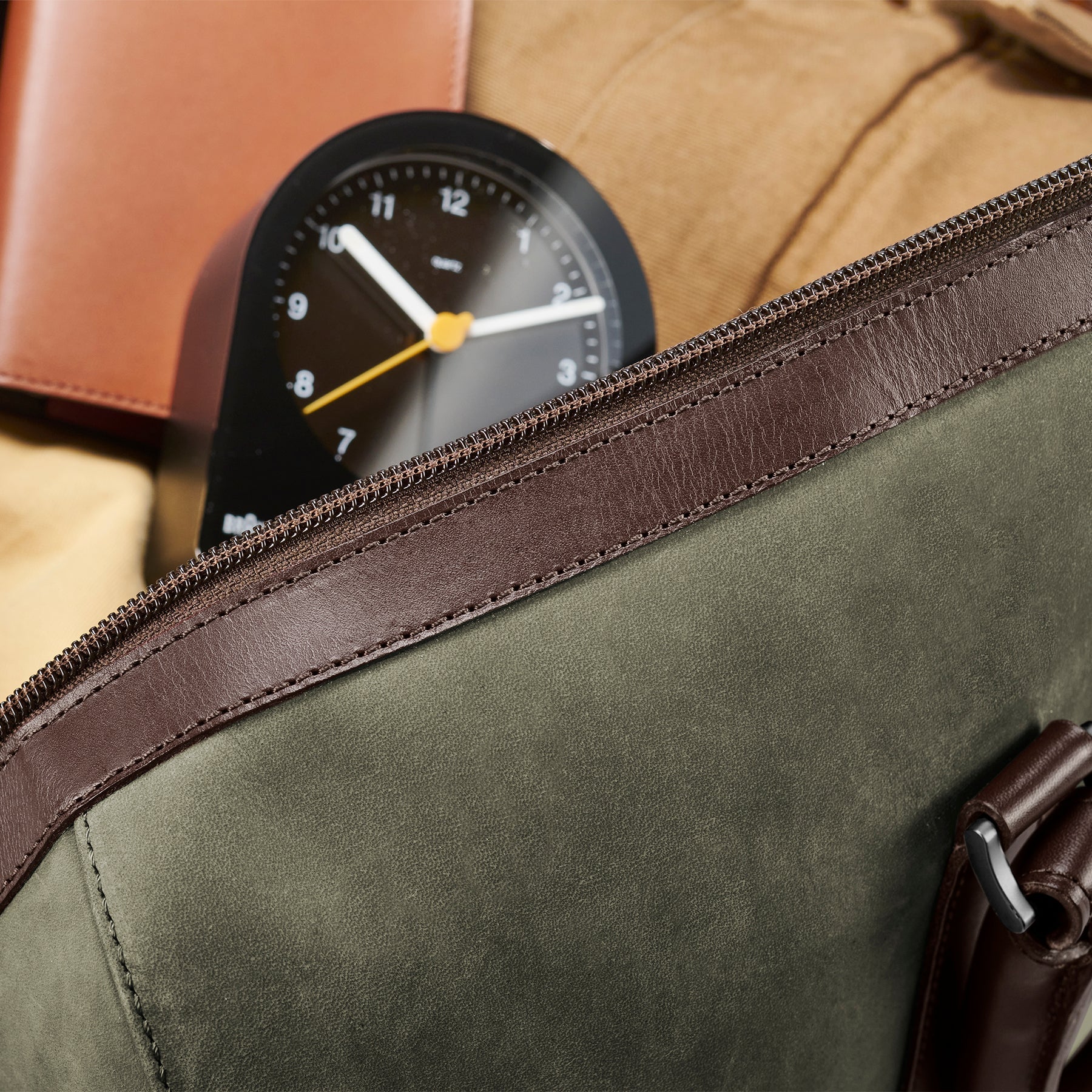 Compact Weekender - Return olive