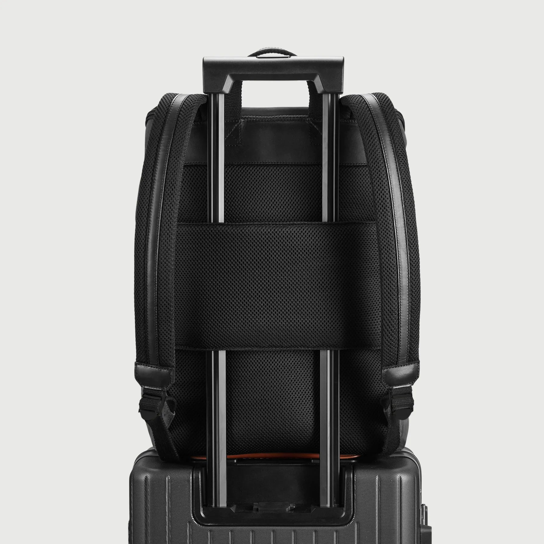 Day-to-Day Backpack - Return charcoal