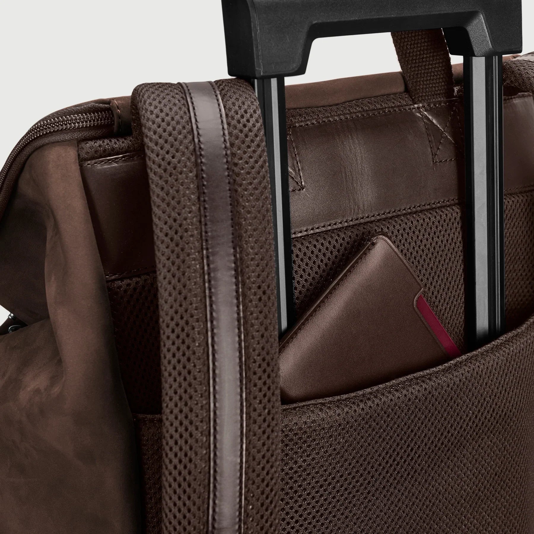 Day-to-Day Backpack - Return chocolate
