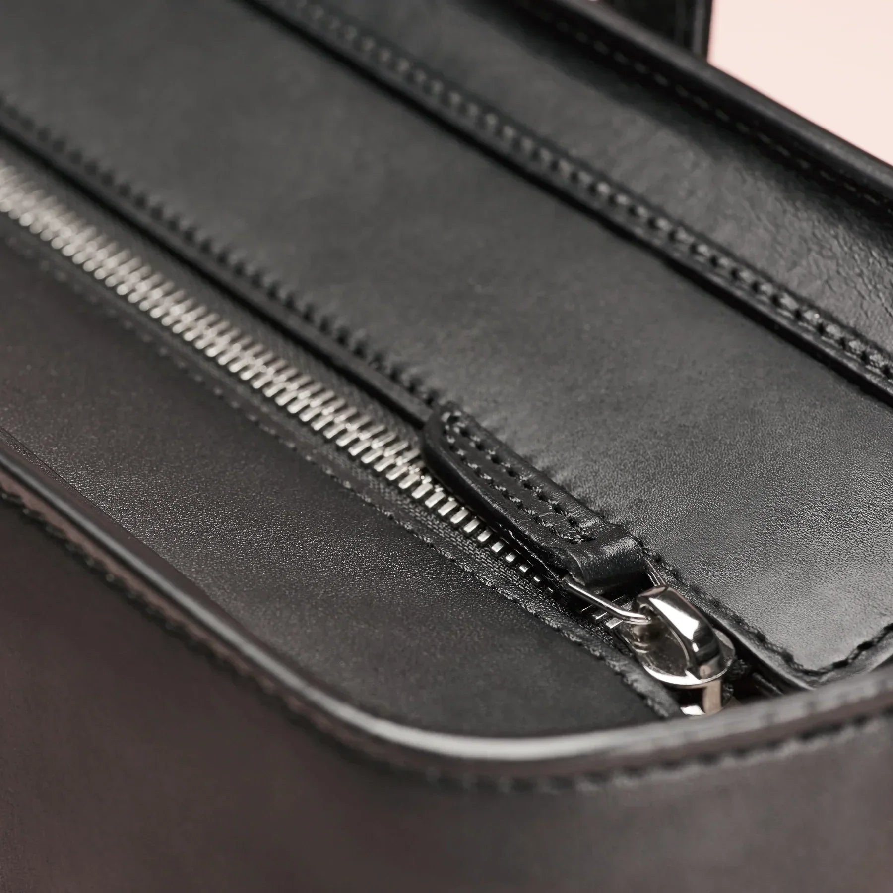 Ashby - Return black